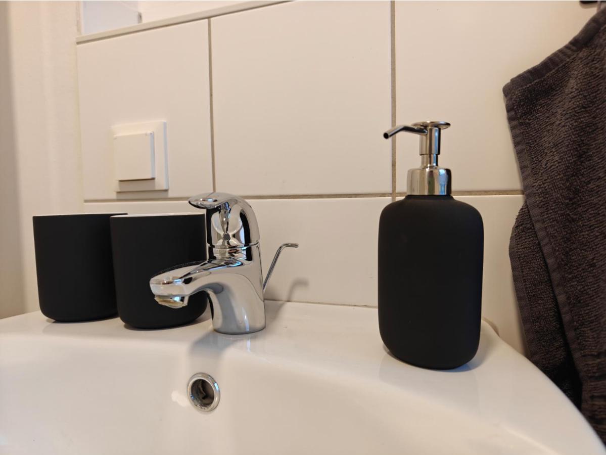 Apartamento 2br Apartment, Parking, Wi-fi, Tv In Karow